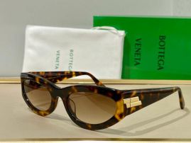 Picture of Bottega Veneta Sunglasses _SKUfw41110395fw